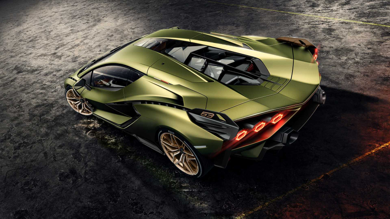 Illustration for article titled This is peak Lamborghini styling